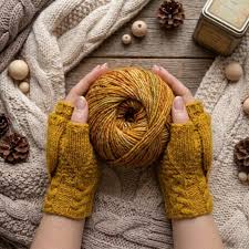 Cable Knit Wool Mittens alt=