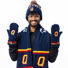 Cable Knit Wool Mittens alt=